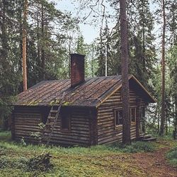 cabin-1081733_640